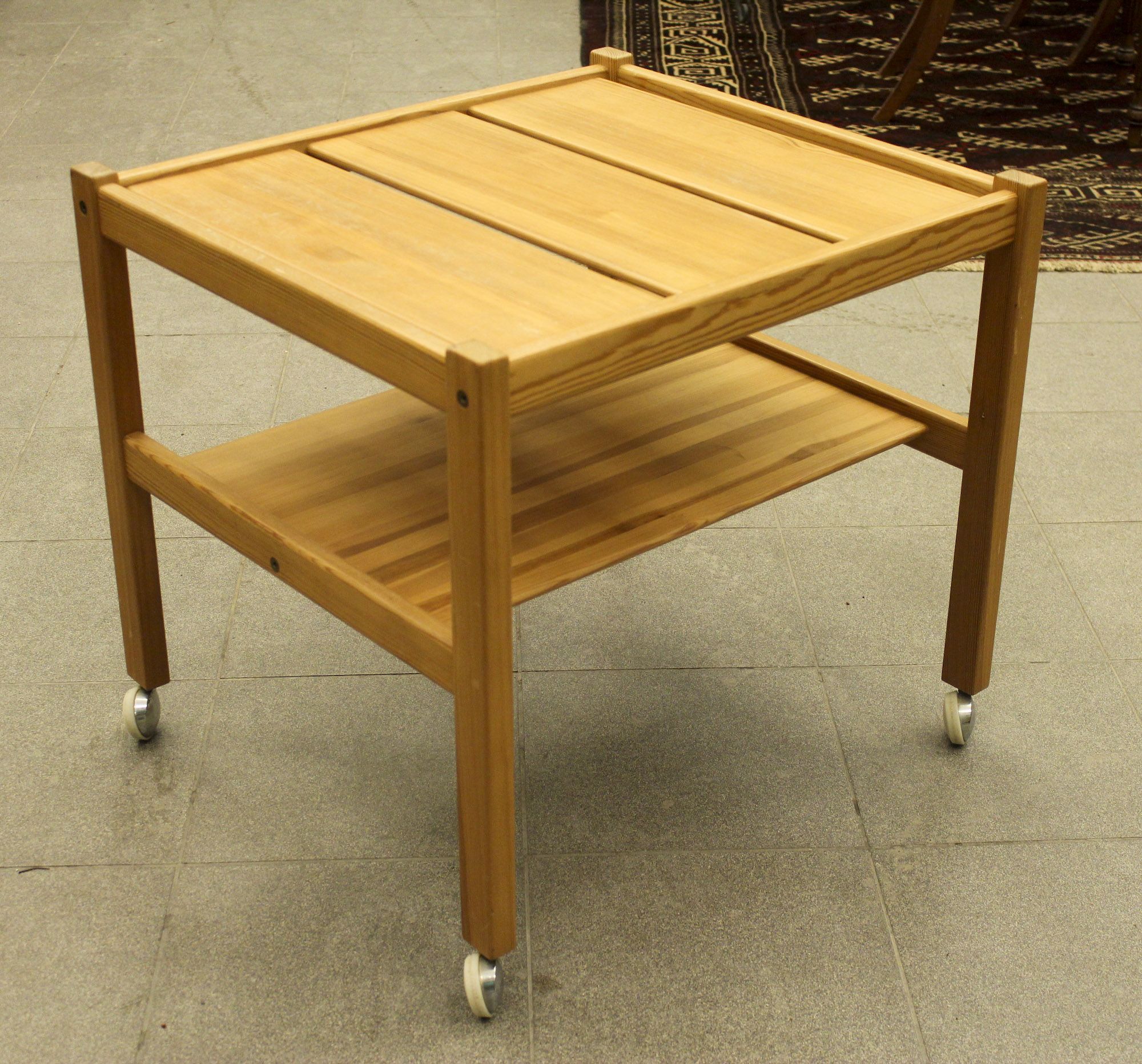 Rullbord, Yngve Ekström (1913-1988), Swedese, längd: 60, djup: 55, höjd: 55